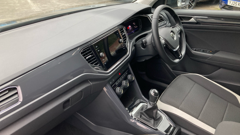 Volkswagen T-Roc 2.0 TDI SEL 5dr Diesel Hatchback